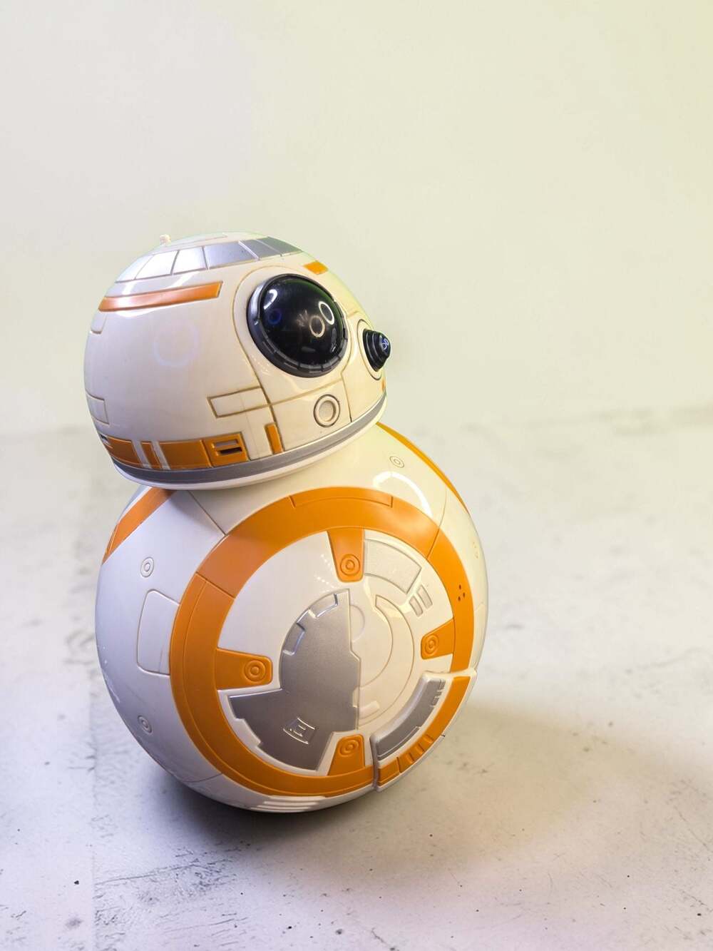 Star Wars The Force Awakens Disney Store Exclusive 9.5 inch Interactive BB-8 - Picture 9 of 10
